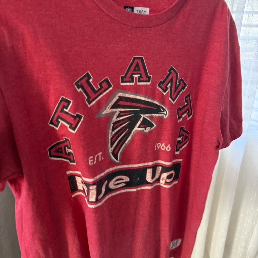 NFL Atlanta Falcons Red Short Sleeve Tee - Picture 2 of 5